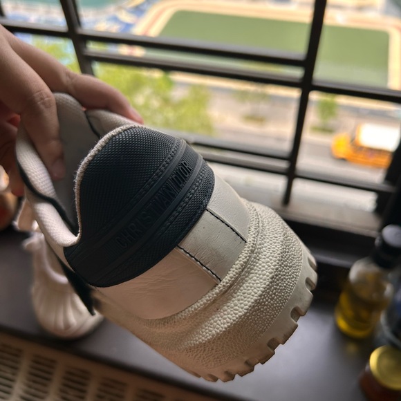 Vintage style Christian Dior, wore a couple times all it needs is a clean up! - Picture 4 of 4